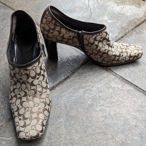 Coach Daphne Ankle Booties Shoes 6.5 B